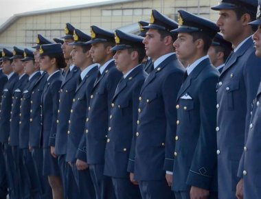 Το τελικό κείμενο στην Βουλή έφτασε με αλλαγές στην μισθοδοσία των ένστολων